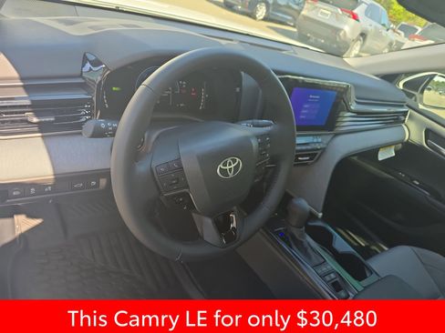 Used 2026 Toyota Camry LE w/ Convenience Package image 21
