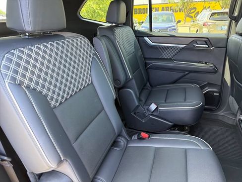 Used 2024 GMC Acadia Denali w/ LPO, Floor Liner Package FWD image 27