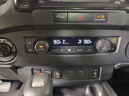 Used 2024 Nissan Frontier SL w/ Technology Package image 20