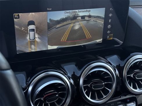 Used 2023 Mercedes-Benz GLA 250 GLA 250 w/ Premium Package image 17