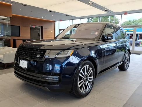 Used 2023 Land Rover Range Rover SE AWD/4WD image 5
