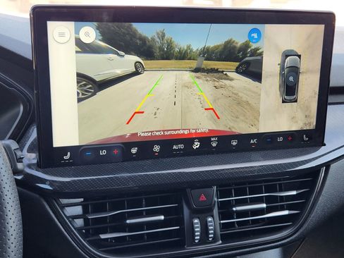 Used 2023 Ford Escape ST-Line Elite image 17