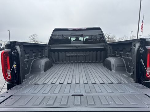 Used 2022 GMC Sierra 1500 Denali w/ Denali Reserve Package image 34