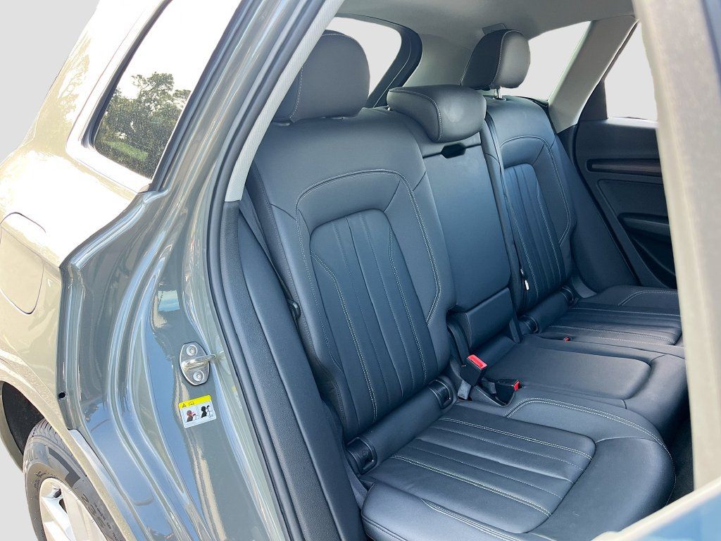 Used 2023 Audi Q5 2.0T Premium w/ Convenience Package AWD/4WD image 26