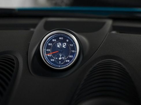 Used 2018 Porsche 718 Boxster S image 36