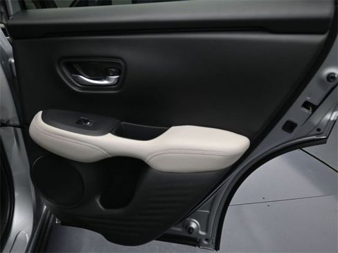 New 2026 Honda HR-V LX image 7