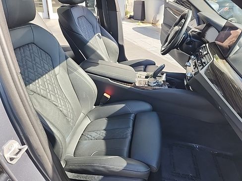 Used 2022 BMW 530i 530i image 22