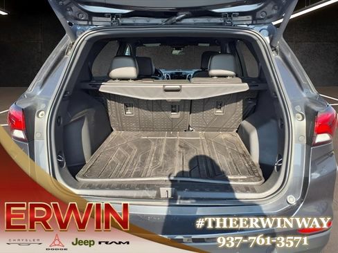 Used 2022 Chevrolet Equinox Premier w/ LPO, Floor Liner Package FWD image 10