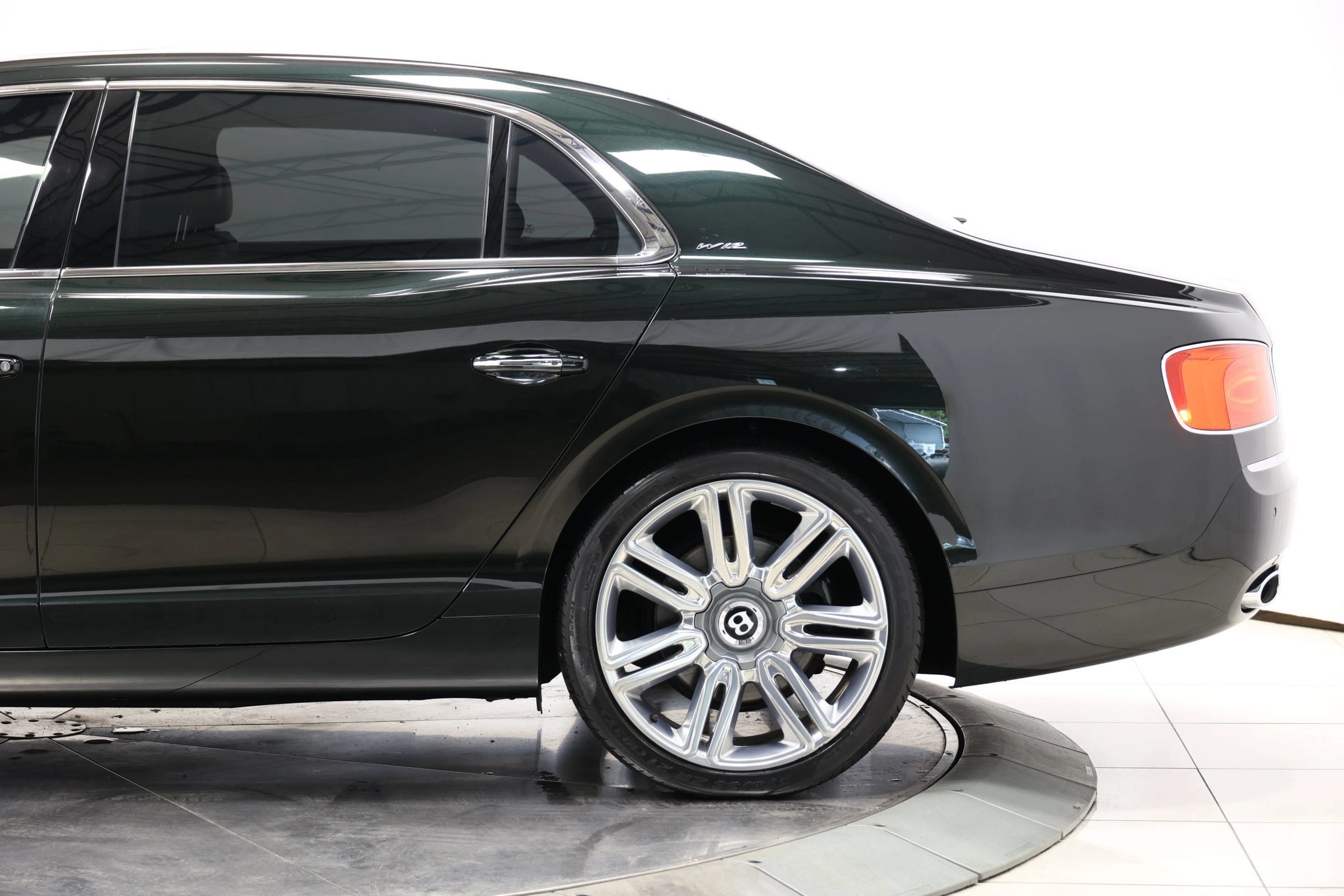 Used 2016 Bentley Flying Spur W12 AWD/4WD image 10