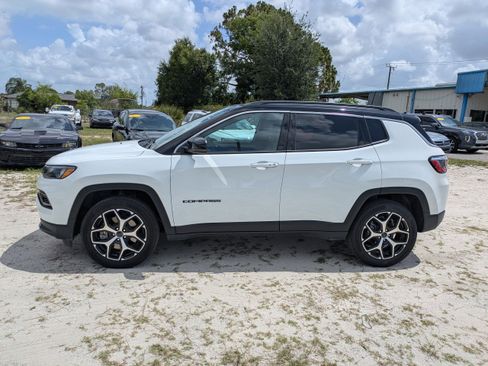 Used 2025 Jeep Compass Limited AWD/4WD image 7