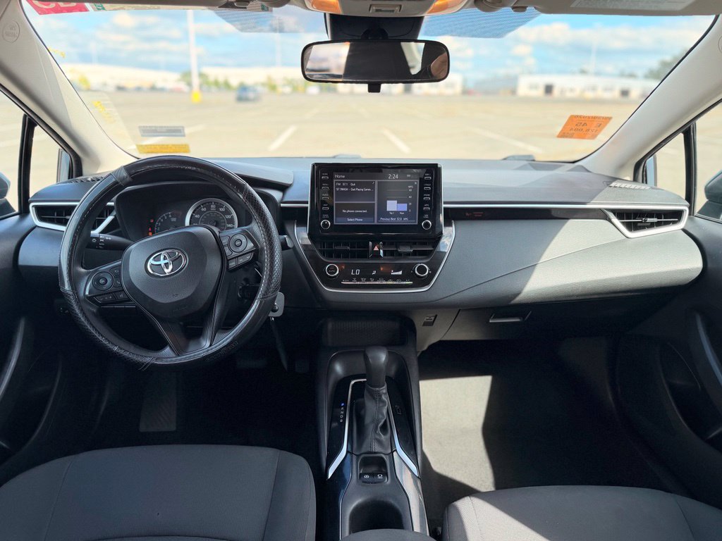 Used 2020 Toyota Corolla LE FWD image 19