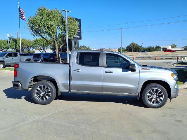 Used 2024 Chevrolet Silverado 1500 RST w/ Convenience Package II AWD/4WD image 2