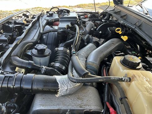 Used 2013 Ford F250 Lariat w/ Lariat Interior Pkg AWD/4WD image 40