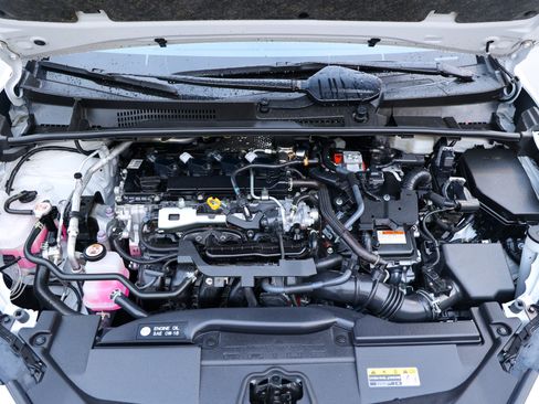 Used 2023 Toyota Prius XLE FWD image 15