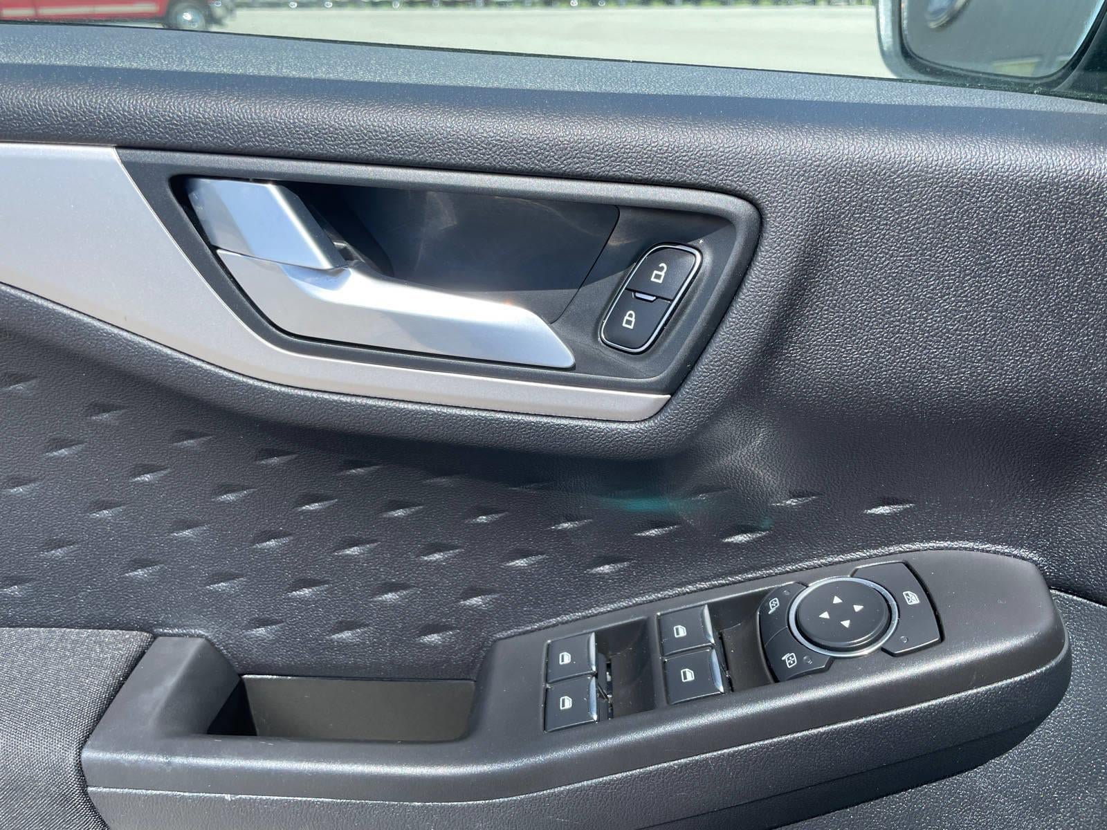 Used 2020 Ford Escape SE AWD/4WD image 15