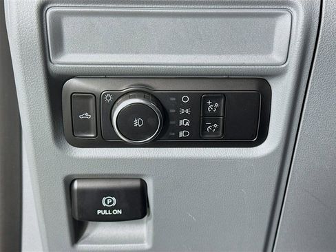 Used 2023 Ford F150 XLT image 10