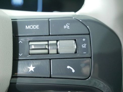 Used 2024 Kia EV9 Land AWD/4WD image 29