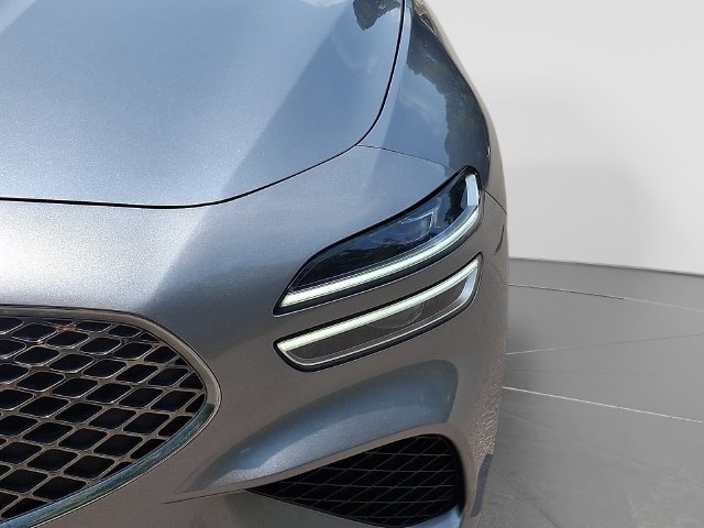 Used 2023 Genesis G70 2.0T RWD image 11