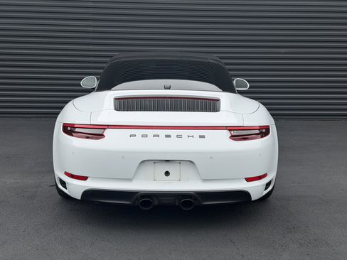 Used 2018 Porsche 911 Targa 4 GTS AWD/4WD image 6