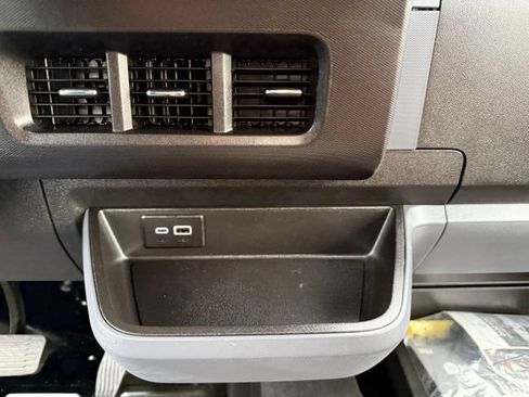 Used 2024 Chevrolet Brightdrop 400 w/ Commercial Equipment Package AWD/4WD image 21