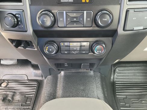 Used 2022 Ford F350 XL w/ Power Equipment Group image 26