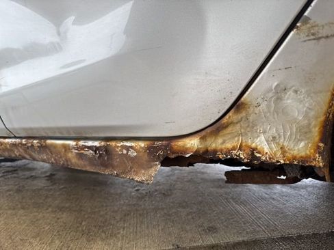 Used 2013 Ford Fiesta S image 32