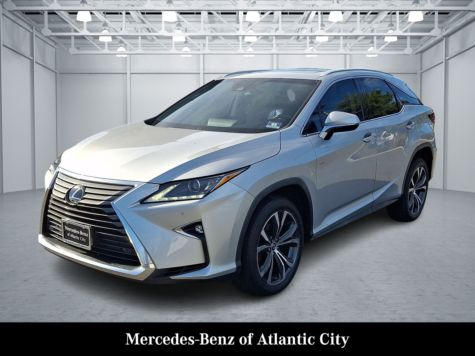 Used 2019 Lexus RX 350 AWD image 3