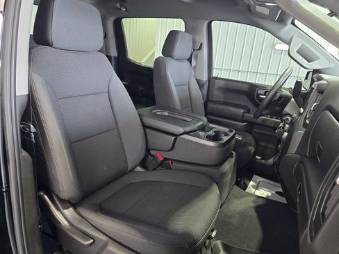 Used 2021 Chevrolet Silverado 1500 Custom Trail Boss w/ Safety Confidence Package AWD/4WD image 9