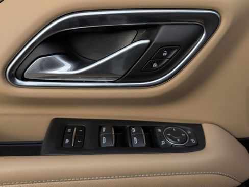 Used 2021 Chevrolet Tahoe Premier image 24