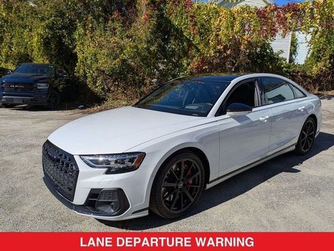 Used 2023 Audi S8 w/ S8 Comfort Plus Package image 8