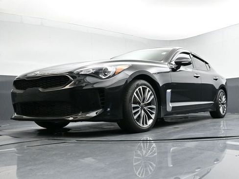 Used 2019 Kia Stinger AWD/4WD image 34