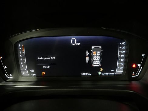 Used 2025 Honda Pilot Elite image 16