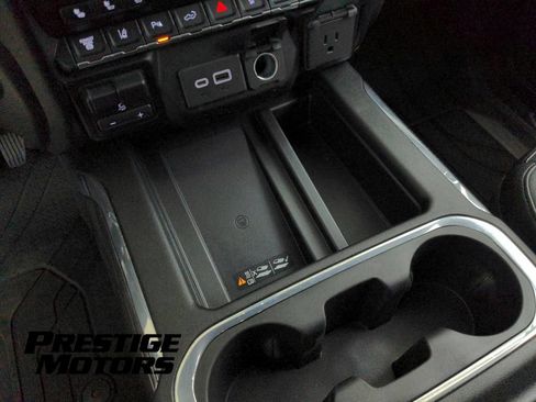 Used 2021 Chevrolet Silverado 2500 LTZ w/ LTZ Premium Package AWD/4WD image 19