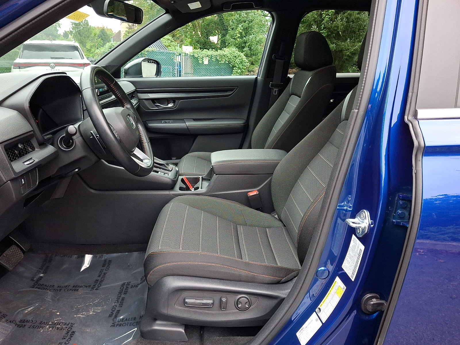 Used 2025 Honda CR-V Sport image 14
