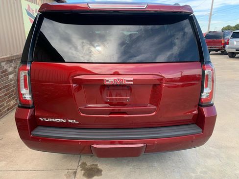 Used 2020 GMC Yukon XL SLT AWD/4WD image 22