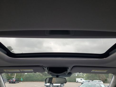 Certified 2019 Honda CR-V EX image 4