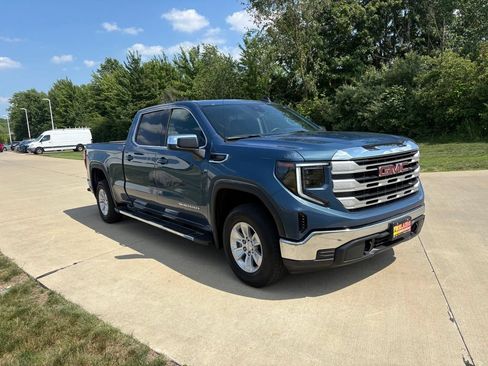 Used 2024 GMC Sierra 1500 SLE AWD/4WD image 11