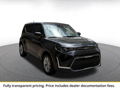 Used 2025 Kia Soul LX w/ LX Technology Package FWD image 1