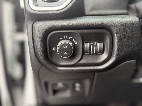 Used 2020 RAM 1500 Laramie image 13