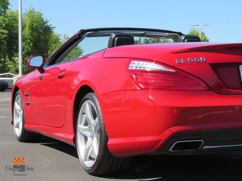 Used 2013 Mercedes-Benz SL 550 image 26