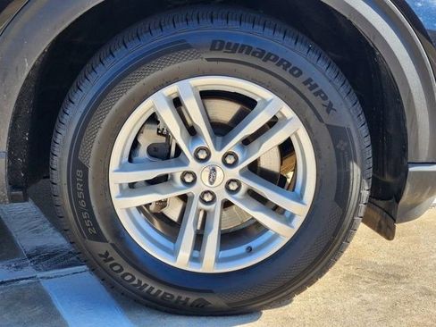Used 2024 Ford Explorer XLT w/ Equipment Group 202A image 16