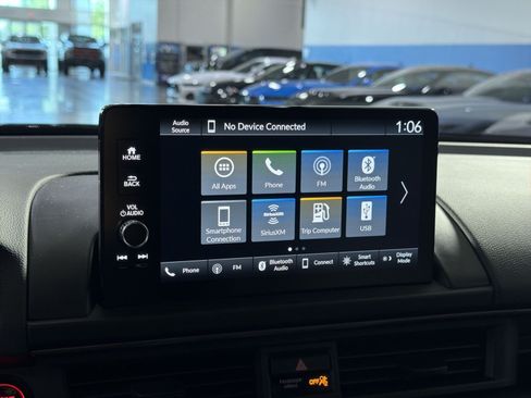 Used 2025 Honda Pilot TrailSport image 21