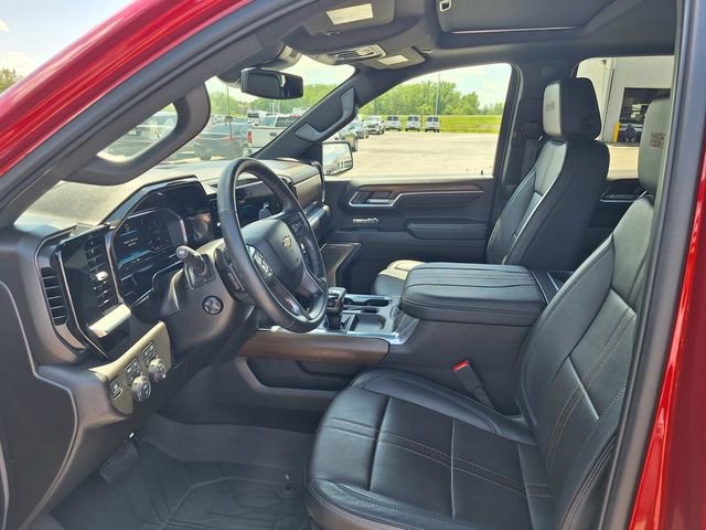Used 2024 Chevrolet Silverado 1500 High Country w/ High Country Premium Package AWD/4WD image 11