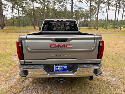 Used 2025 GMC Sierra 3500 SLT w/ SLT Premium Package AWD/4WD image 3