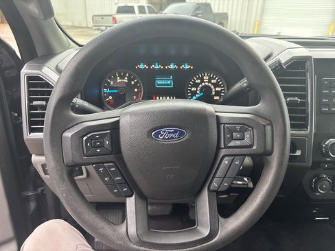 Used 2017 Ford F150 XLT image 18