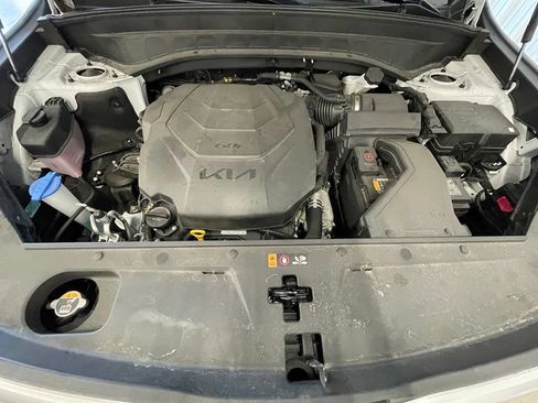 Used 2025 Kia Telluride S AWD/4WD image 34