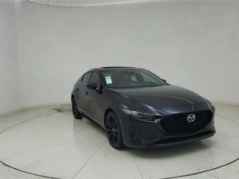 Used 2021 MAZDA MAZDA3 s image 65