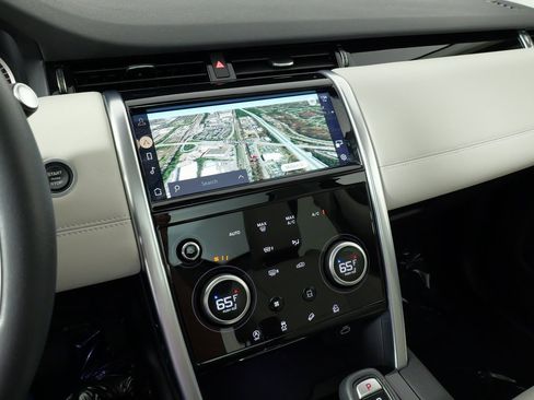 Used 2023 Land Rover Discovery Sport S image 53