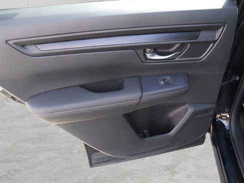 Used 2025 Honda CR-V LX image 10