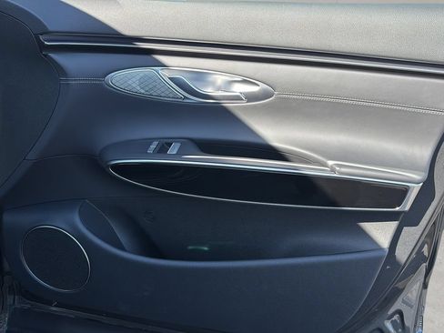 Certified 2026 Genesis GV70 2.5T AWD/4WD image 37